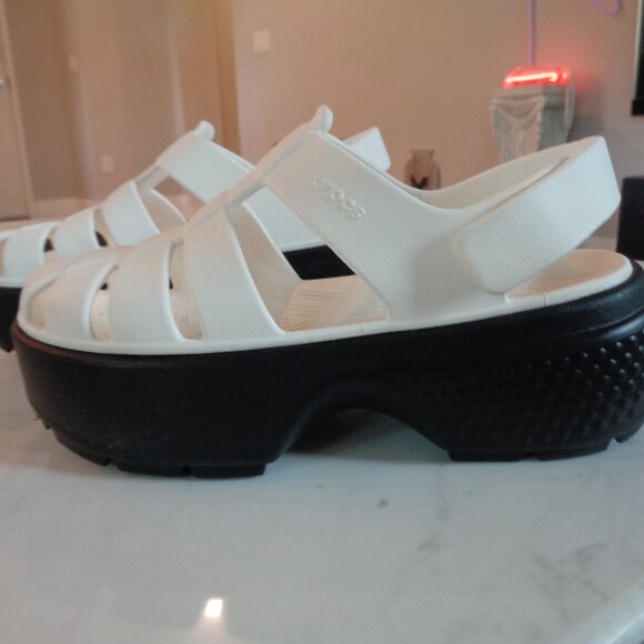 Croc Stomp Fisherman Platform Sandals - Picture 1 of 5